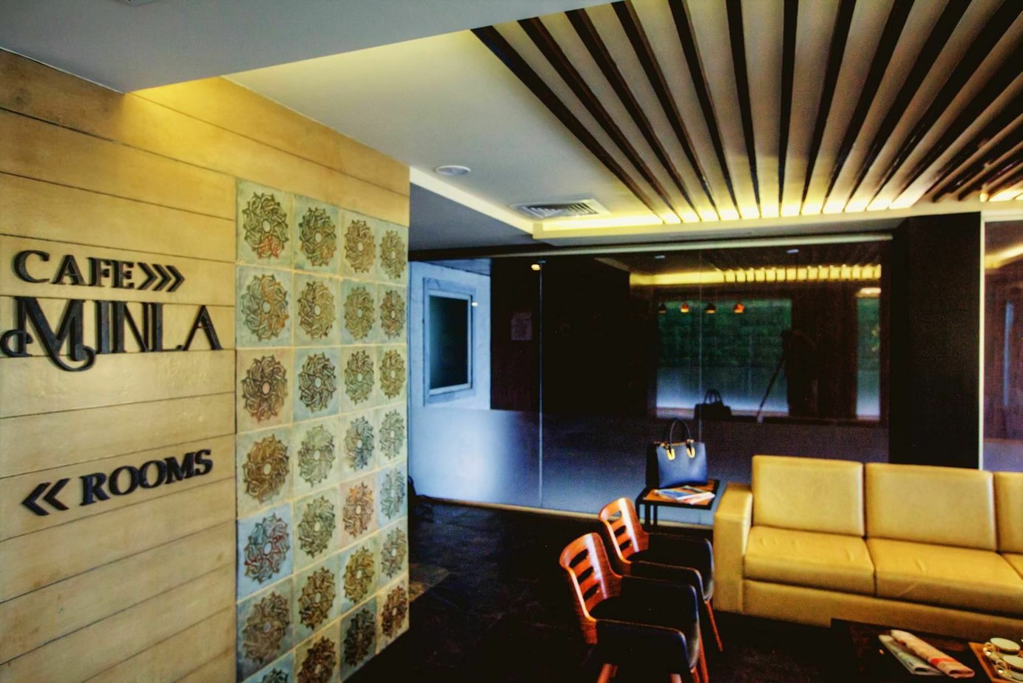 Minla Hotel Bangalore Exterior foto